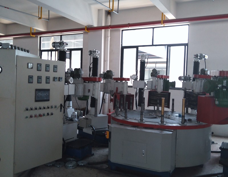 1659431525909118.jpg 圓盤式自動(dòng)拋光機(jī)1.jpg